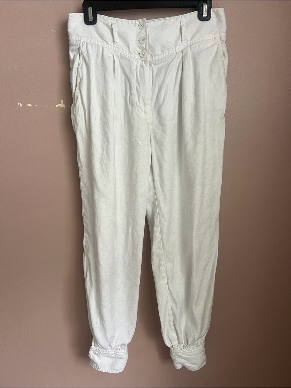 Anthropologie White High-Waist Pleated linen Trousers with cuffed ankles